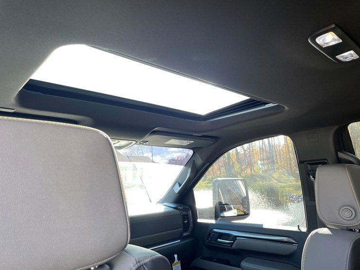 2025-chevrolet-silverado-image-54