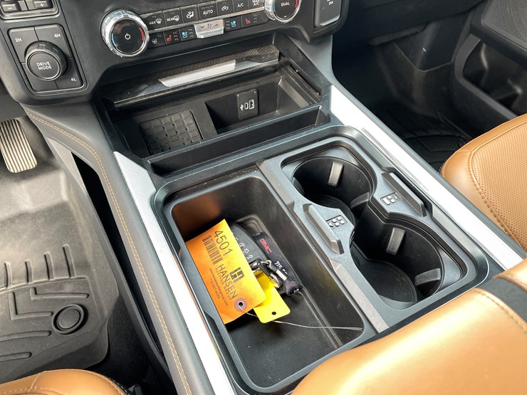 2023-ford-f450-platinum-image-57