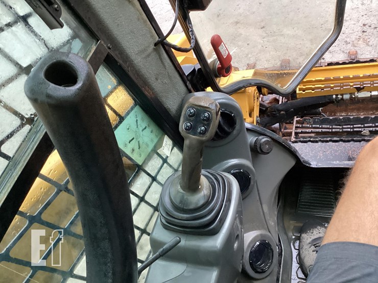 2017-caterpillar-289d-image-15