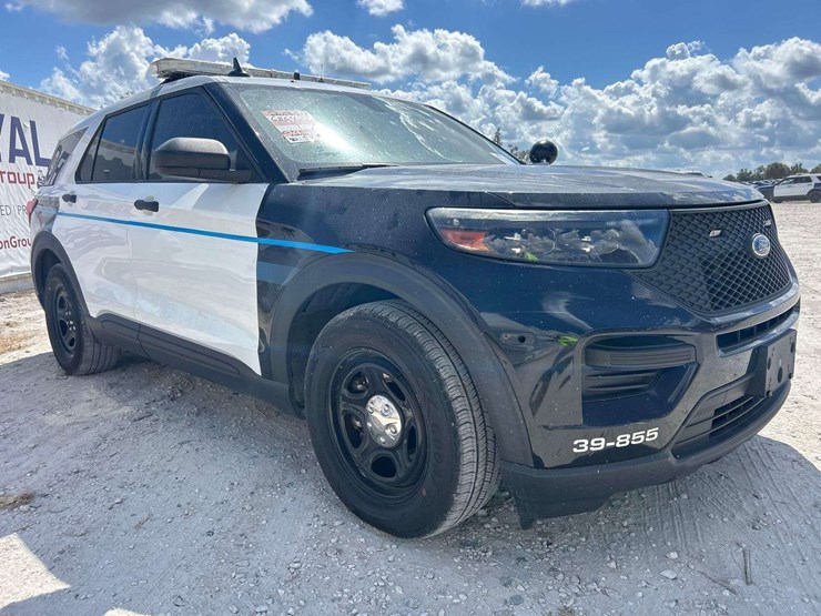 2020-ford-explorer-image-2