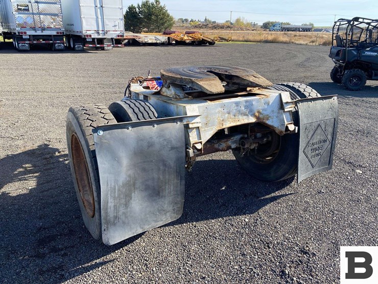 semi-trailer-dolly-image-2