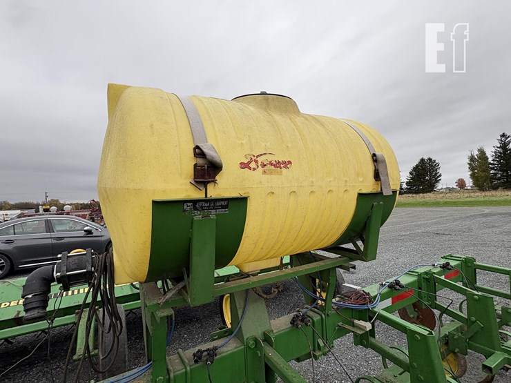 john-deere-100-image-6