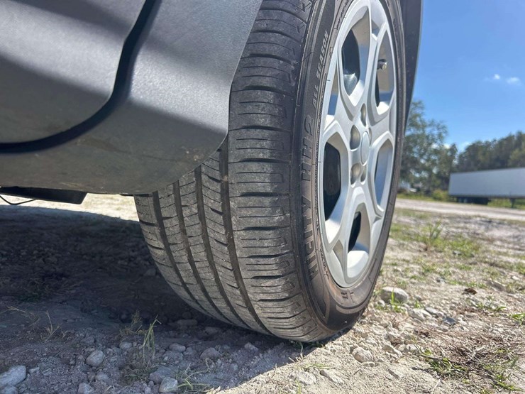 2014-ford-escape-image-28