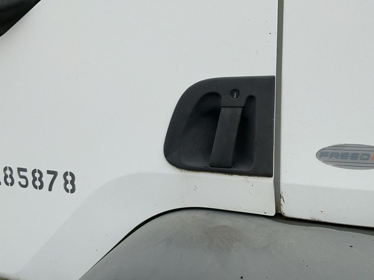 #2001-•-2011-mack-midlum-truck-chassis-image-16