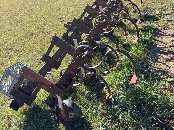 6-row-3pt-cultivator-image-7