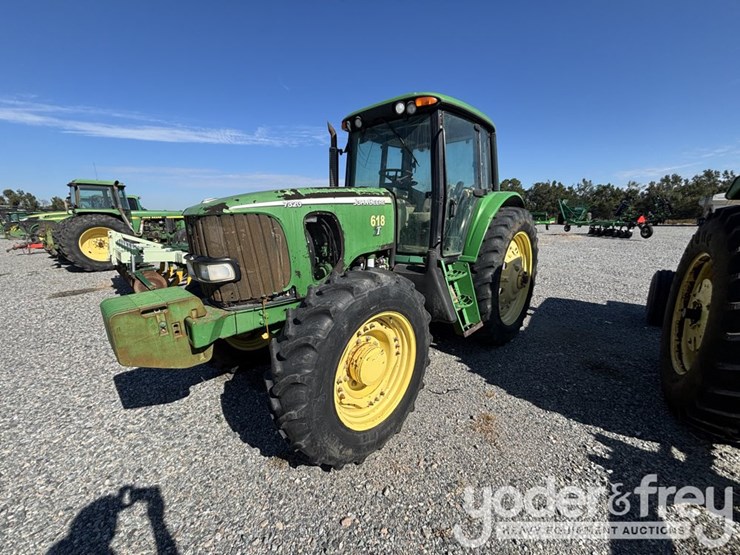 2004-john-deere-7320-image-1