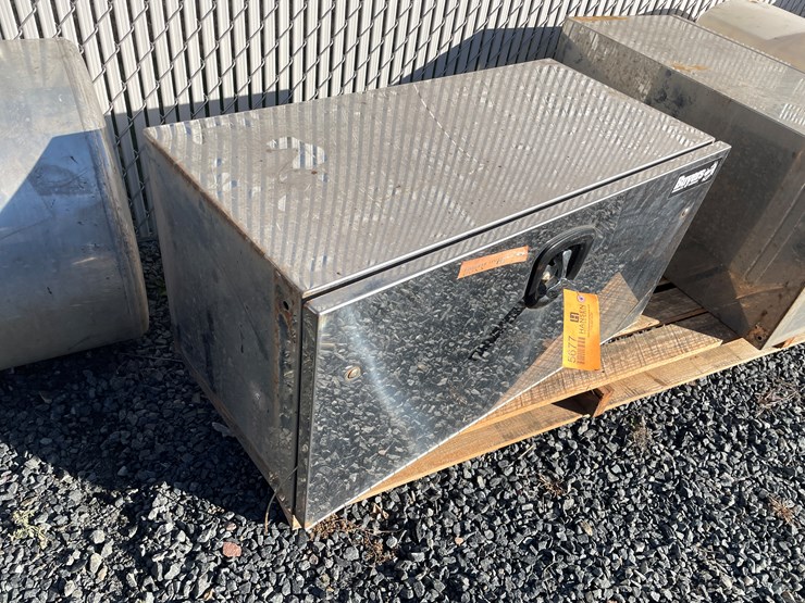 #5677-•-buyers-truck-mount-toolbox-image-2