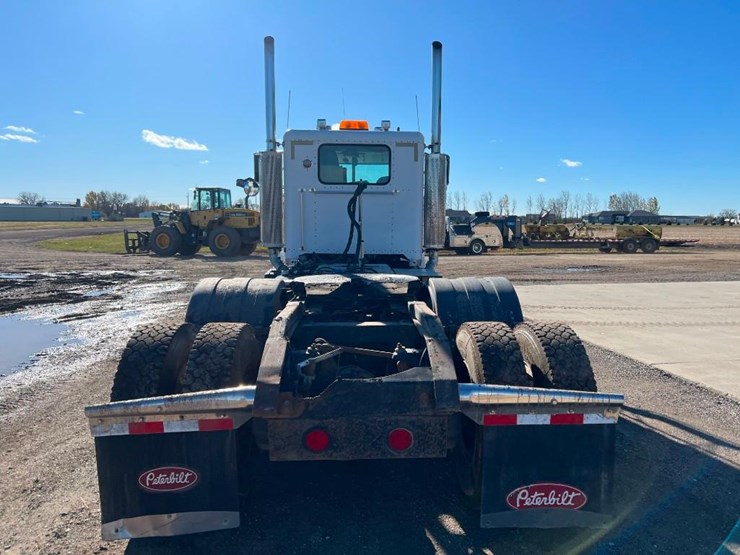 1996-peterbilt-378-image-12