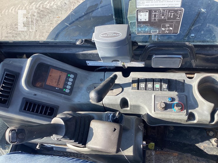 2018-yanmar-vio55-6a-image-17