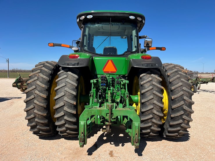 2012-john-deere-8335r-image-10