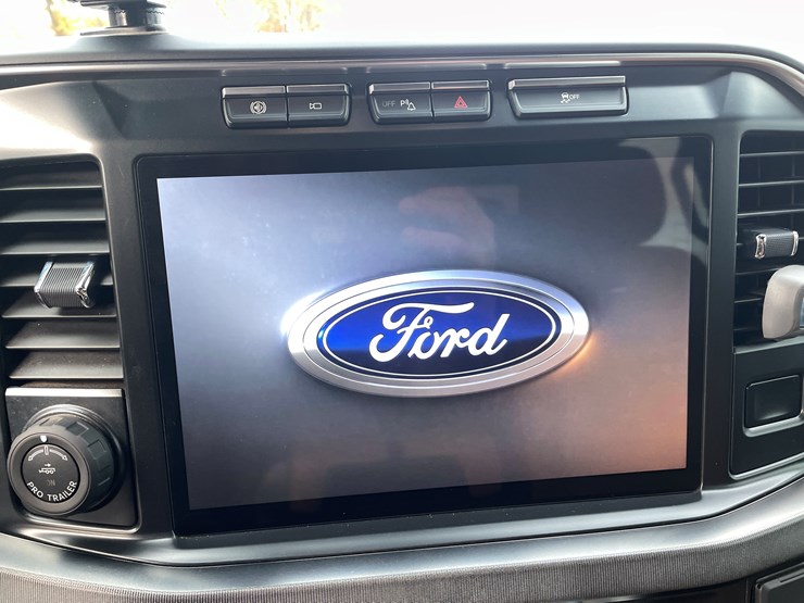 2023-ford-f450-platinum-image-60