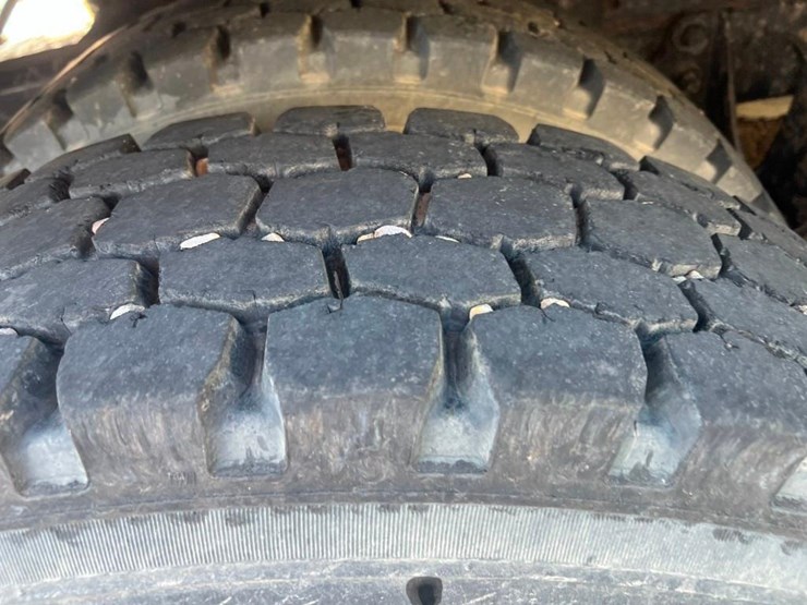 2004-international-8600-image-6