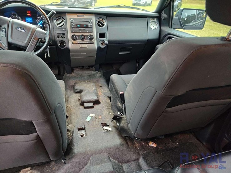 2016-ford-expedition-image-27