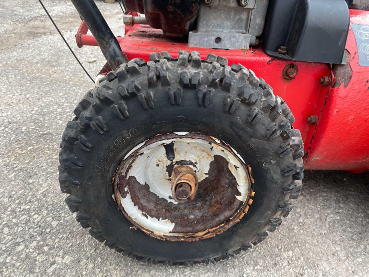 #14029-•-(2)-yard-machines-snow-blowers-(o4)-image-32