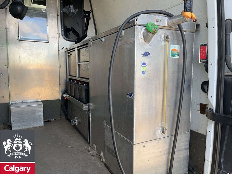 2010-mercedes-benz-sprinter-3500-image-14