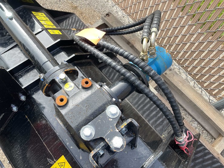 #14000-•-unused-2025-66"-agt-skid-steer-flail-mower-(o11)-image-10