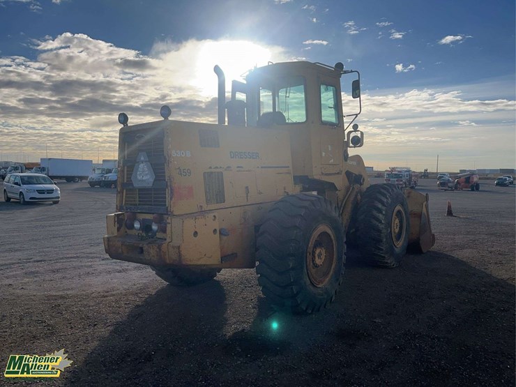 1979-dresser-530b-wheel-loader-image-4