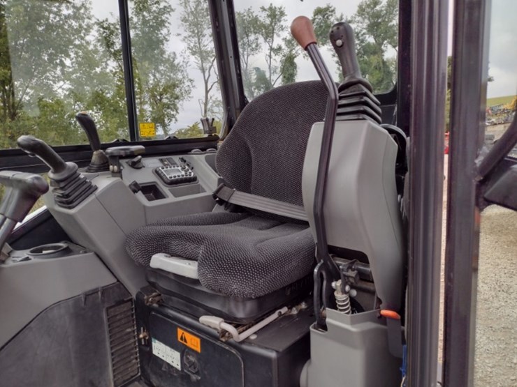 18-bobcat-e35-image-13