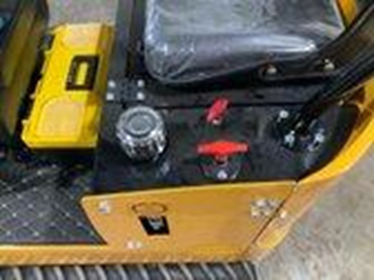 #1601-•-unused-2025-landhero-ldhkv16-mini-excavator-image-25