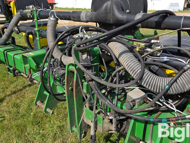 john-deere-7300-image-14