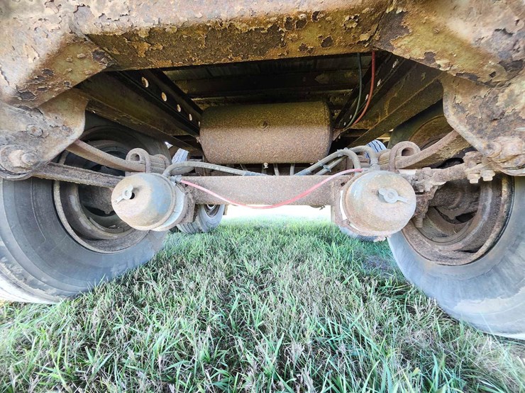 1996-fruehauf-van-image-11