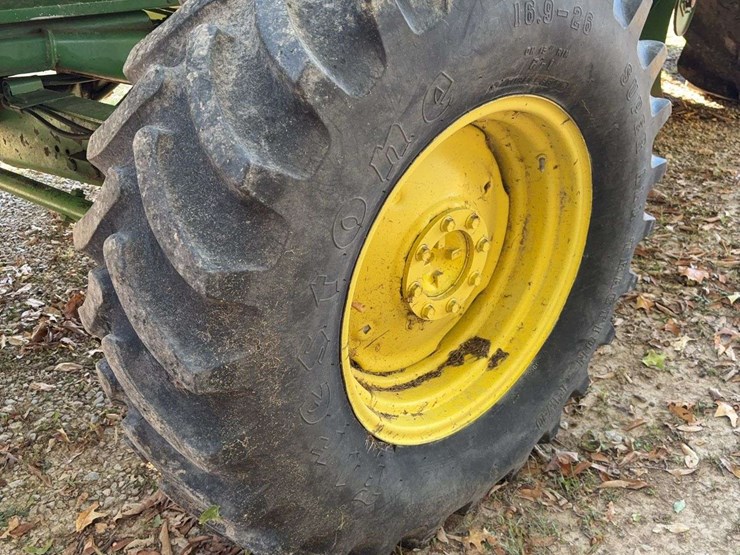 1982-john-deere-8820-image-11