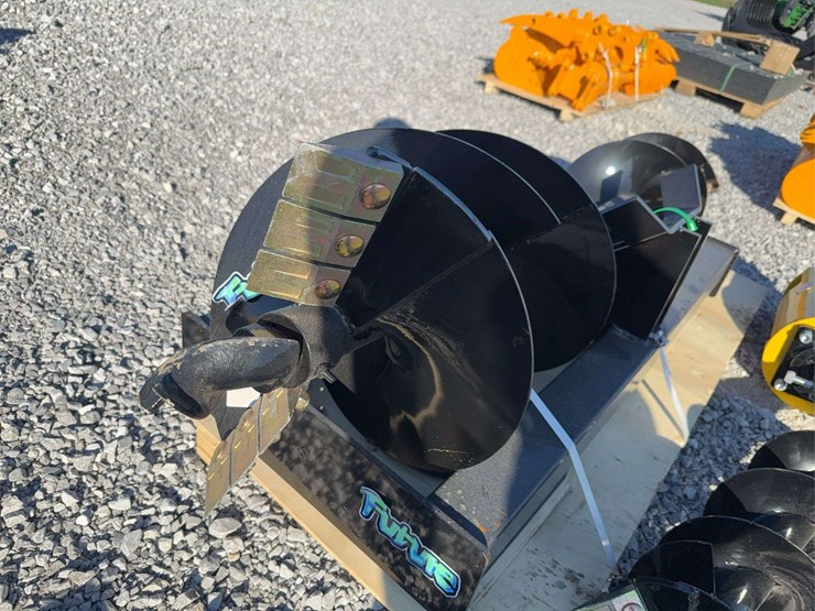 future-skid-steer-auger-w/-8---12-&-16-in-bits-image-6