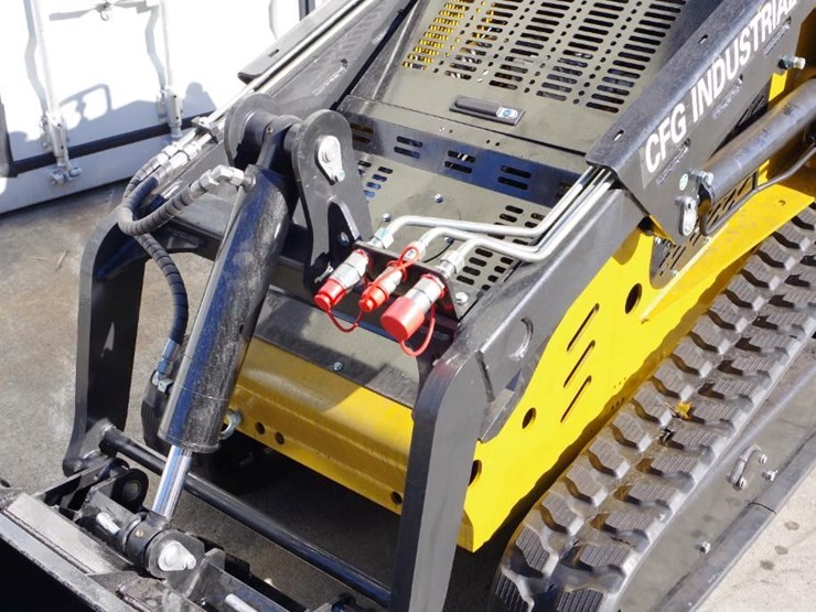 2025-cfg-industrial-1.4-ton-skid-steer-loader,-kubota-diesel engine,-27hp,-m/n-kkt(a)27,-unused-image-2