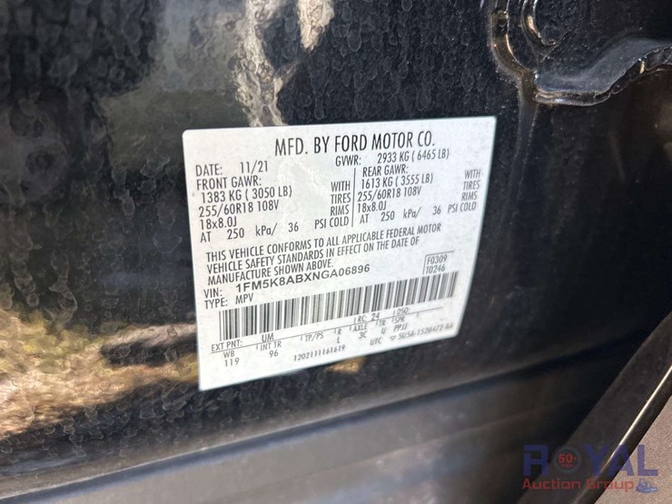 2022-ford-explorer-image-5