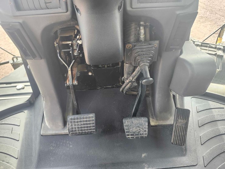 2018-agchem-9300b-terragator-image-24