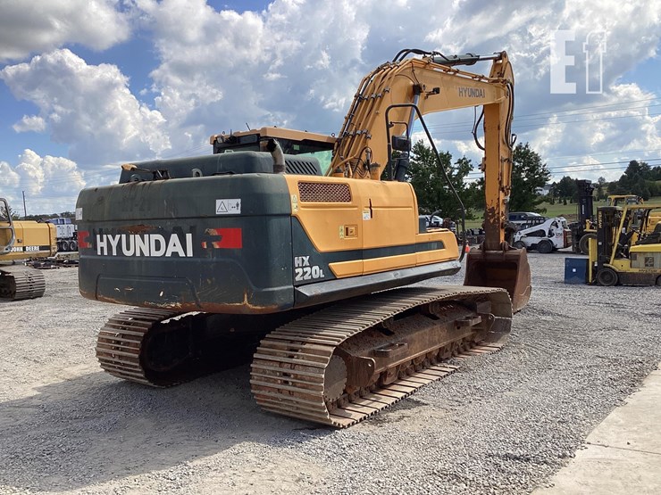 2021-hyundai-hx220l-image-5