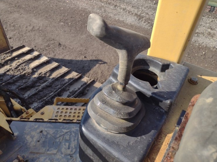 2004-caterpillar-d5g-lgp-image-9