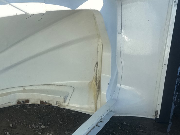 #28390-•-semi-truck-wind-deflector-image-10