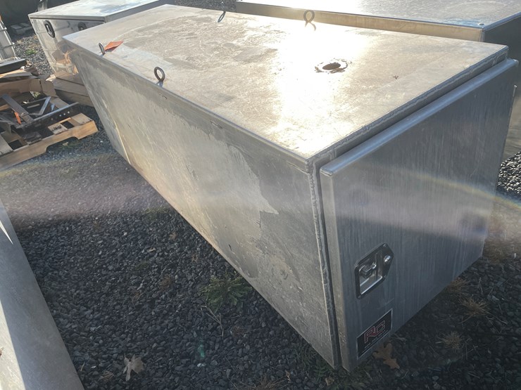 #5670-•-rc-truck-mount-toolbox-image-3