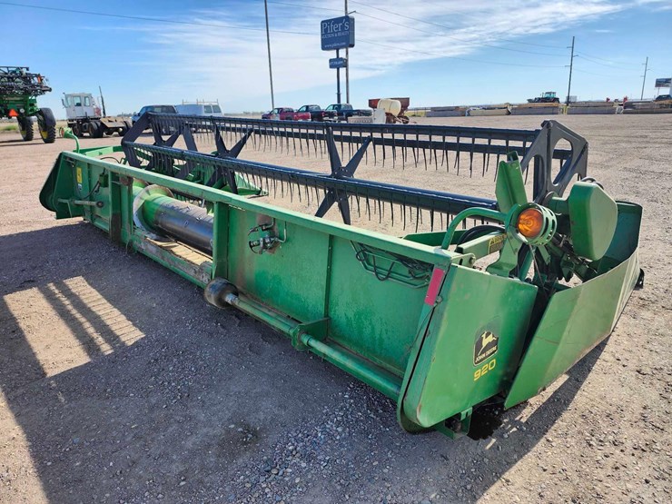 john-deere-920-image-3