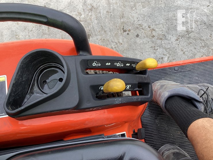 2010-kubota-bx2660-image-16