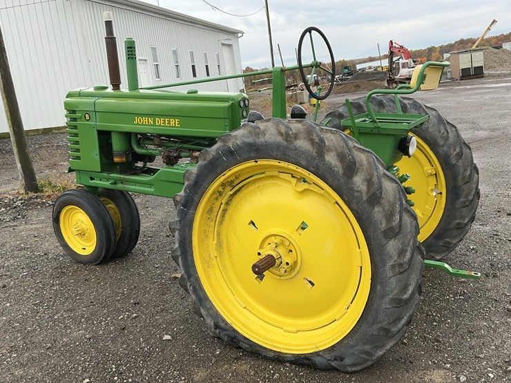 john-deere-b-image-3