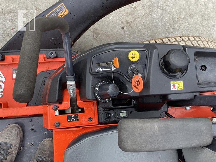 2018-kubota-z121s-image-11