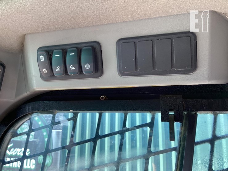 2022-caterpillar-272d3-image-15