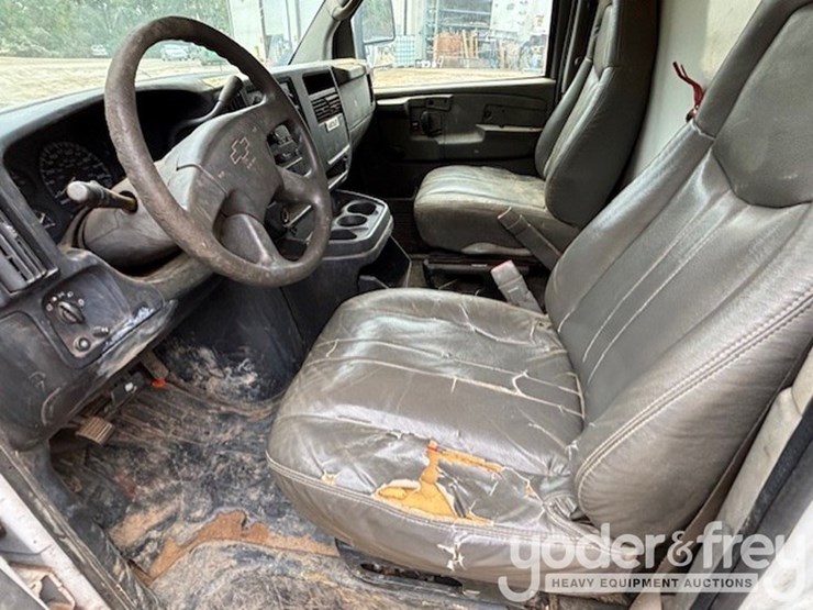 2006-chevrolet-3500-image-8