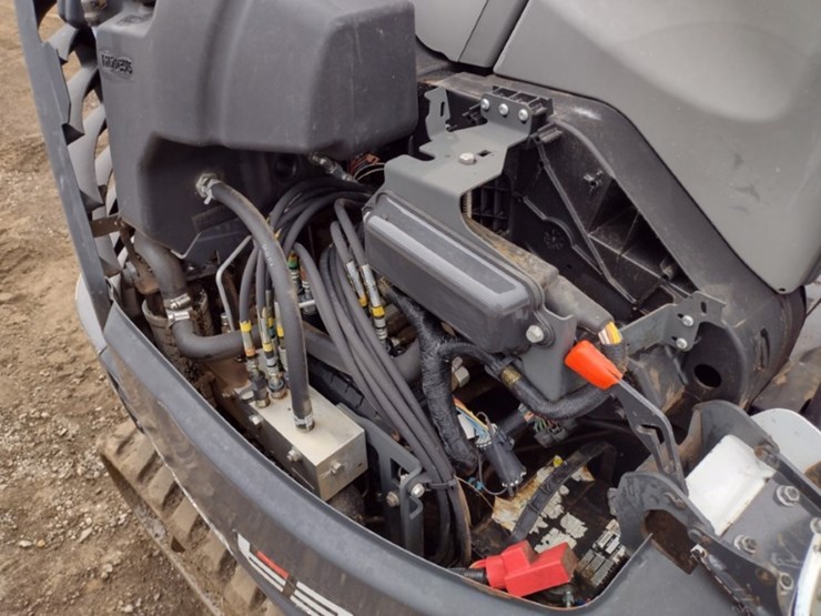 bobcat-e32-image-46