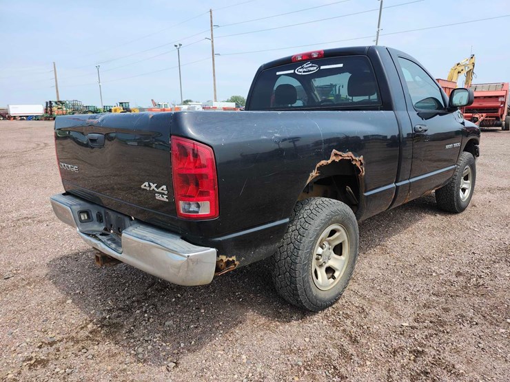 2003-dodge-ram-1500-image-3