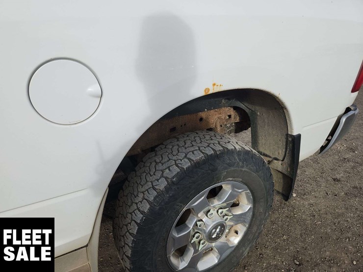 2016-ram-2500-slt-image-37