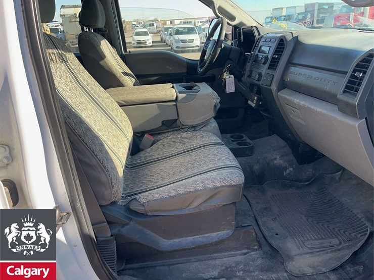 2017-ford-f350-image-16