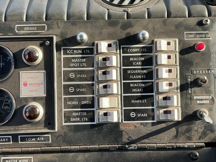 #2000-•-1982-sutphen-deluge-fire-engine-truck-detroit-diesel-6v92ta-image-93