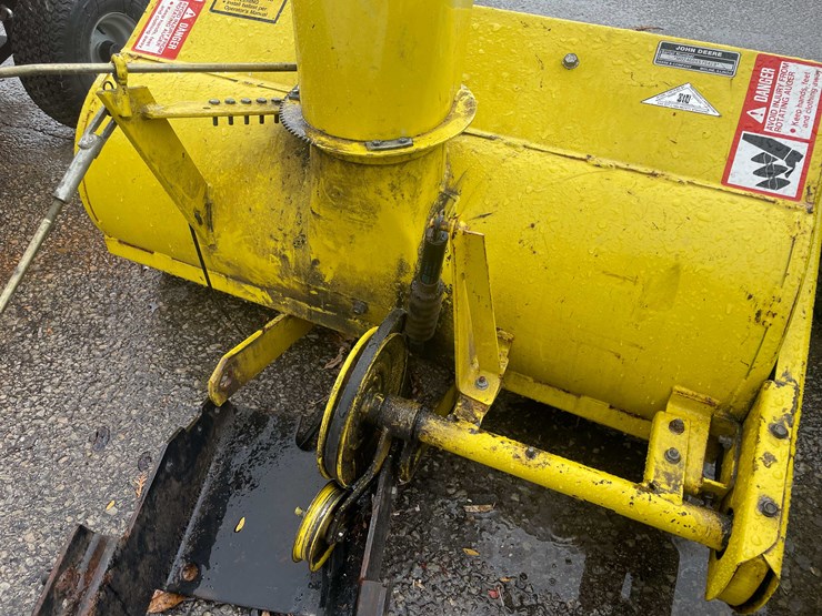 #14066-•-john-deere-snow-blower-(o4)-image-11
