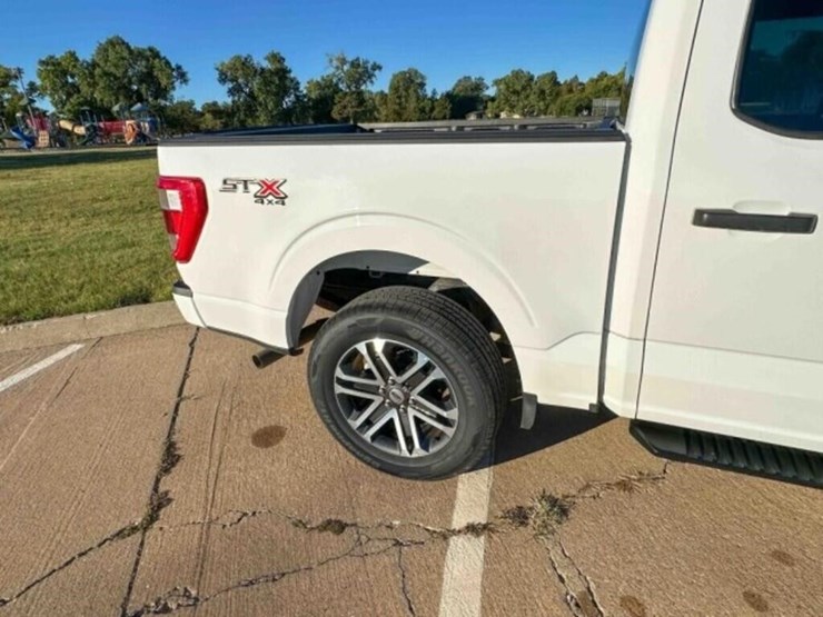 2023-ford-f150-image-42