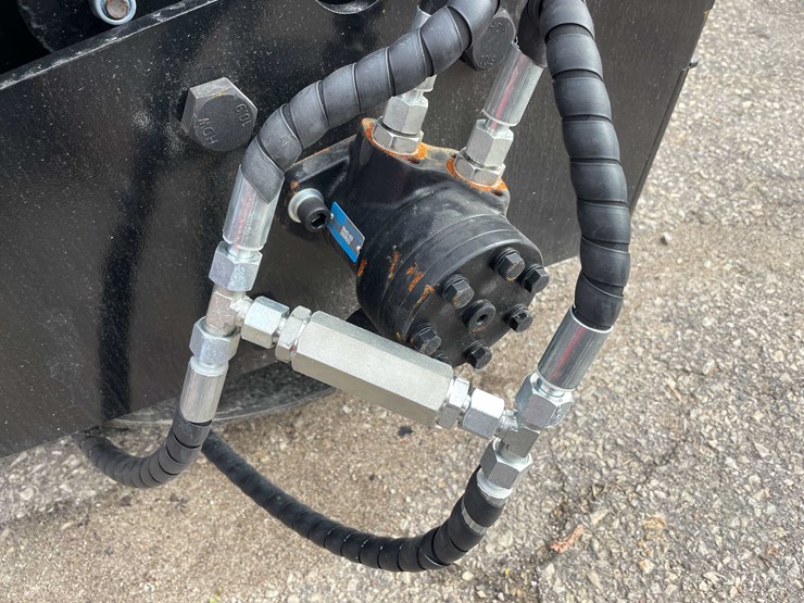 #14004-•-unused-59"-skid-steer-sheepsfoot-hydraulic-vibratory-(o12)-image-5