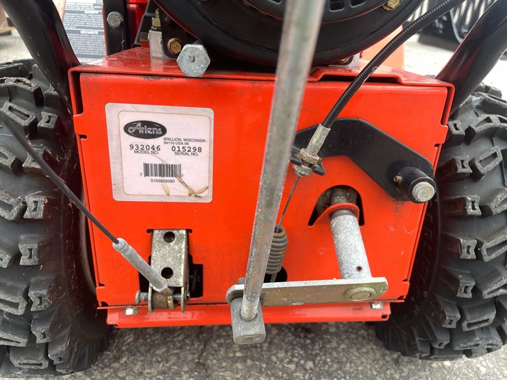 #14034-•-ariens-724-snowblower-(o4)-image-28