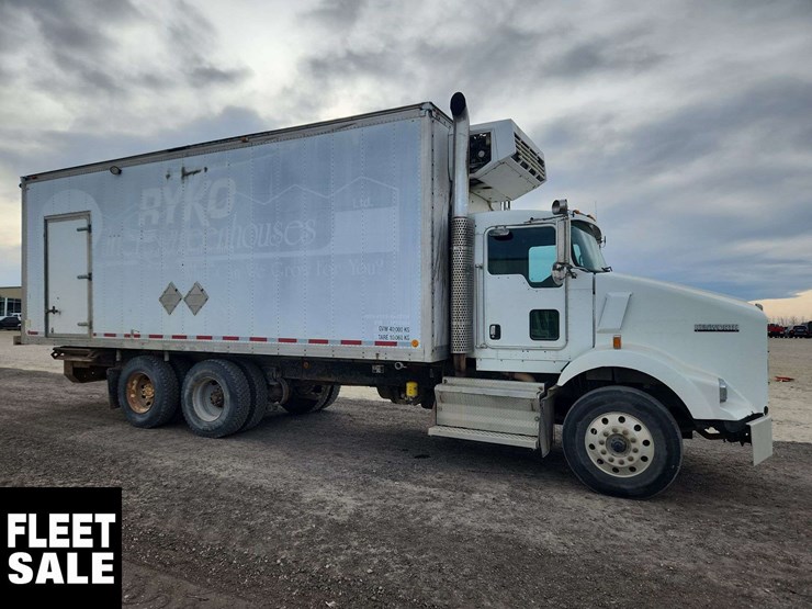 2008-kenworth-t800-image-10